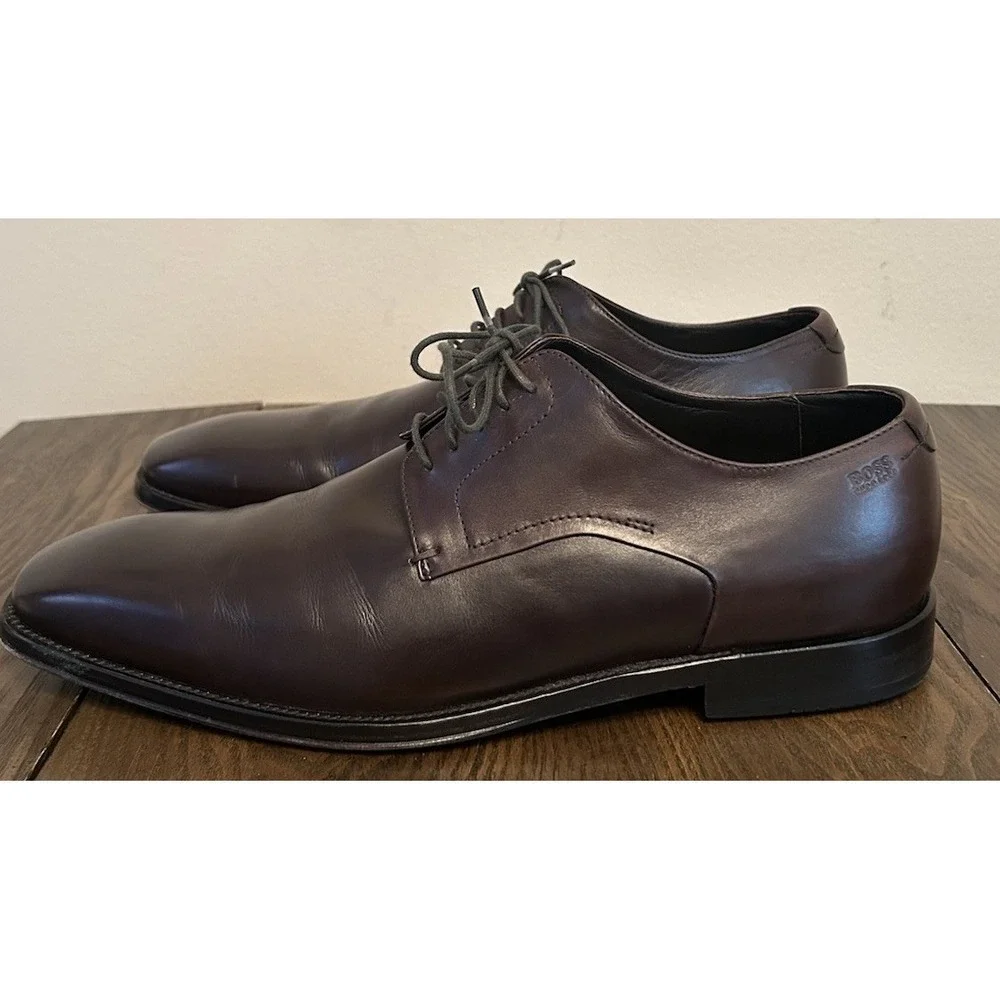 HUGO BOSS Brown dress leather shoes mens size 9